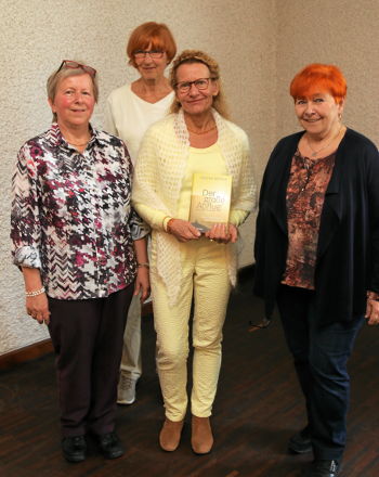 V.l.Karin Becker, Dr. Lilo Krieg-Sieber, Referentin Sabine Mehne und Ursula Trost vom Frauenforum Wiesloch